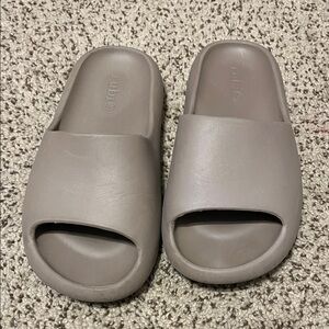 Women’s slides